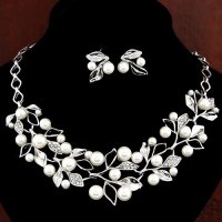 SET629 - Metal Flash Pearl Leaf Necklace Set